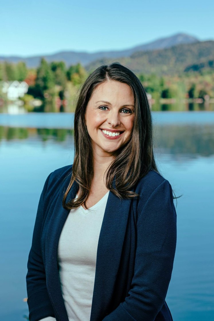 10 Harbor Hill, Saranac Lake, NY 12983 Merrill L. Thomas